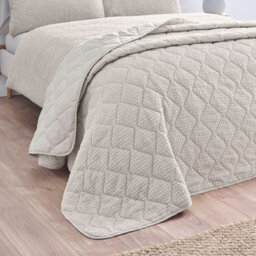 Crinkle Seersucker Texture 220x220cm Bedspread