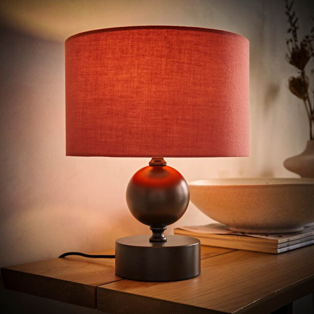 Coelho Metal Table Lamp