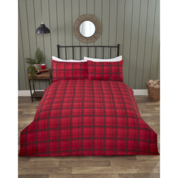 Polyester Chequered Duvet Cover Set with Pillowcases Included