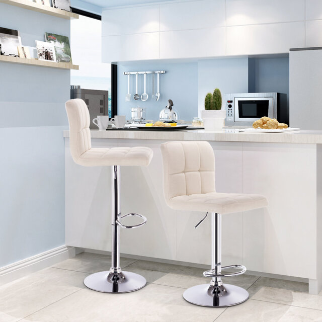 Height-adjustable Dequincy bar stool