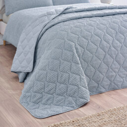 Crinkle Seersucker Texture 220x220cm Bedspread