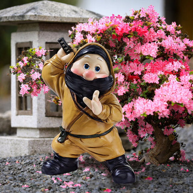 Far East Garden Ninja Fighters Gnome Statue