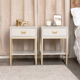 Akhalak 57.5cm W Iron Bedside Table