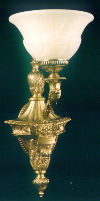 Beil Armed Sconce