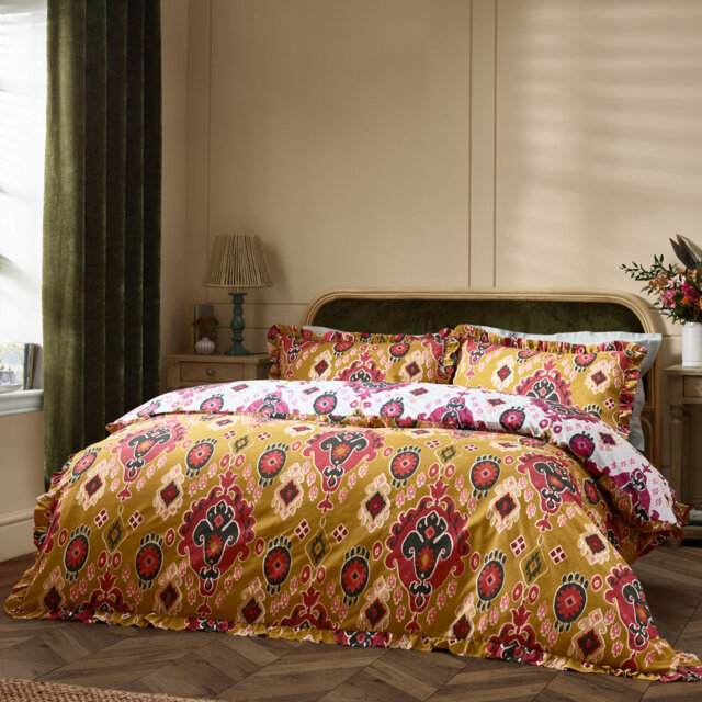 Dawson Abstract Duvet Cover Set with Pillowcases Included