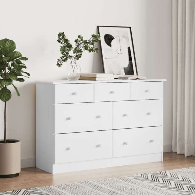 Manahial 7 - Drawer Chest of Drawers