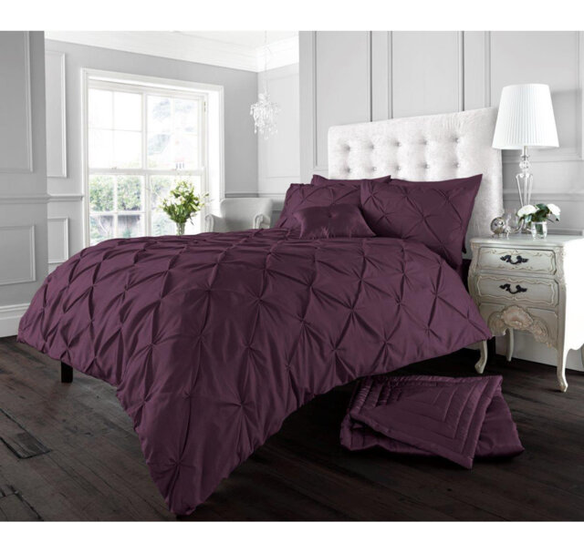 Premium Pintuck Polycotton Duvet Cover Set with Pillowcases Soft Breathable Easy Care Durable Bedding