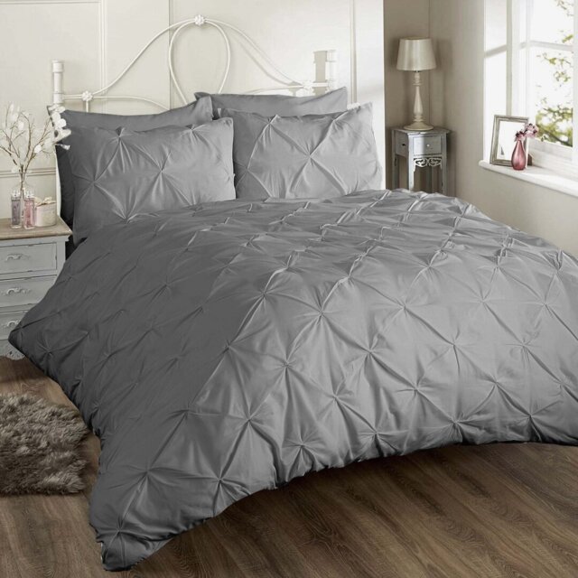 Cilla 180 TC Modern & Contemporary Duvet Cover Set