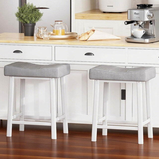 2 Pack Padded Bar Stools,60.96 cm Kitchen Bar Stools with Metal Base Faux Leather Stools