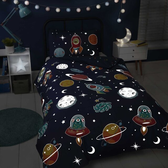 Kuehl Polyester No Pattern Duvet Cover Set with Pillowcases