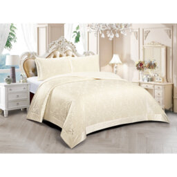 Damask Bedspread with Pillow Shams Included