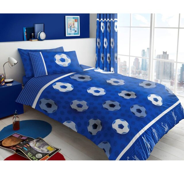 Kids Football Pitch Duvet Cover Set Polycotton Bedding Set with Pillowcases Soft Breathable Quilt Cover Button Closure Easy Care Durable