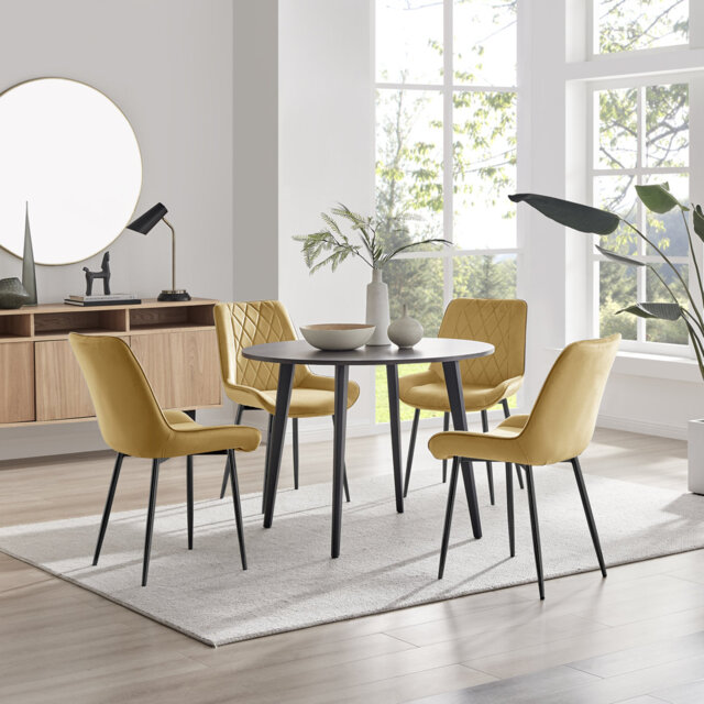 Betsab 4 - Person Dining Set