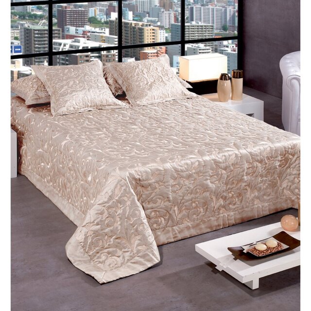 Woodvale Polyester Abstract Bedspread