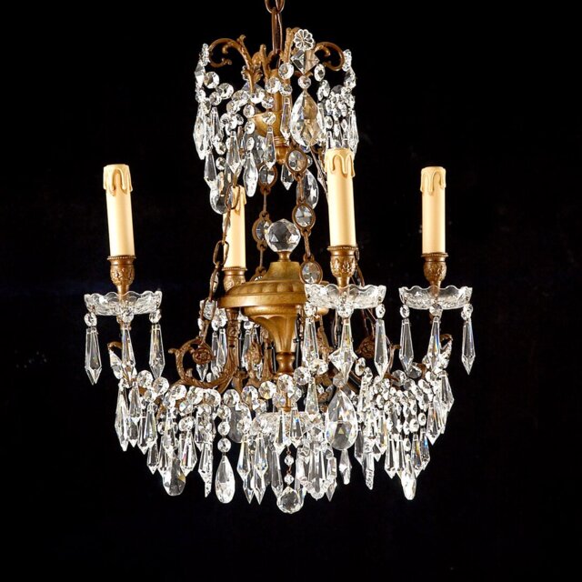 Delrosario 4-Light Candle-Style Chandelier