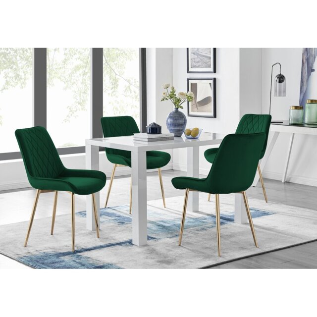 Scottsmoor Dining Set with 4 Chairs