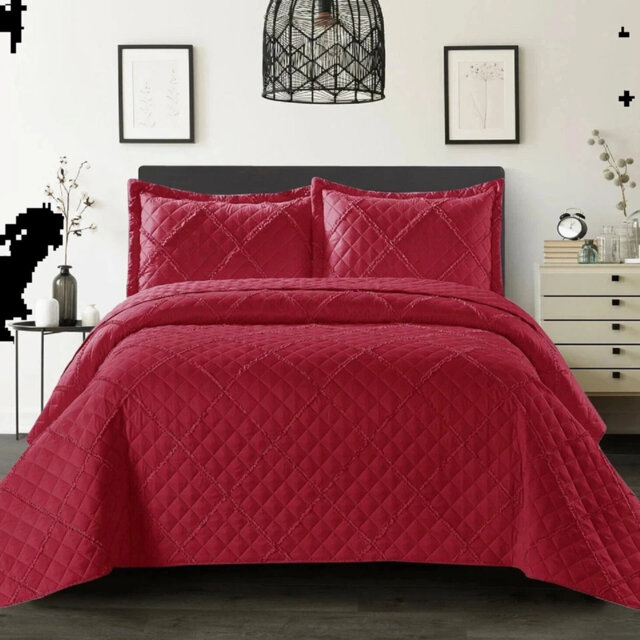 Luxury Quilted Modern Ruffle Bedspread Box Pattern Soft Comforter Bedding Set With Pillow Shams