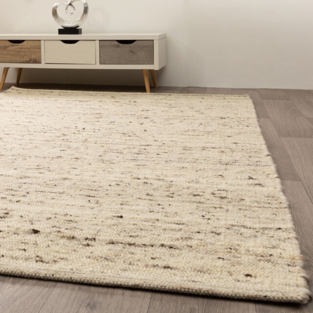 Hand-woven Rug Bridport Made Of New Wool In a Classical Wool Blend
