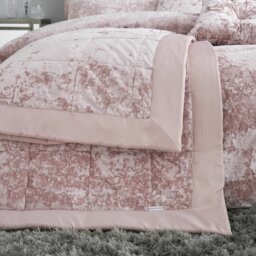 Crushed Velvet Bedspread