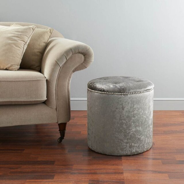 Hepner Velvet Tufted Round Solid Colour Pouffe Ottoman