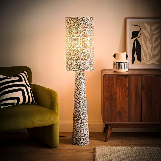 131cm Traditional Floor Lamp