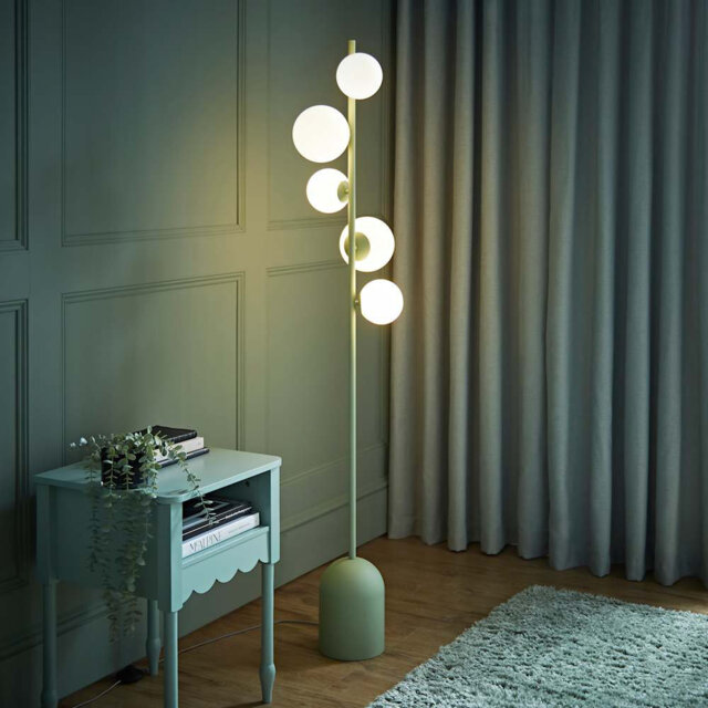 Anisca 165cm Painted Traditional Floor Lamp