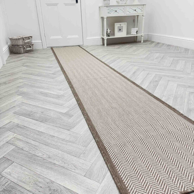 Illusion Brown Indoor/Outdoor Hallway Runner Rug – Durable, Reversible & Hardwearing Carpet for Home or Garden