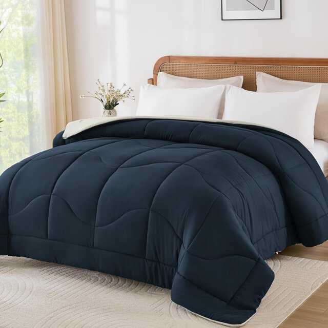 Double Duvet 10.5 Tog, Reversible Coverless Duvet Double - Navy/Beige, Breathable And Comfortable Bed Quilt (Double, 200X200cm)