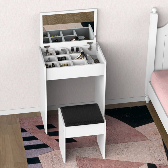 Quincey Dressing Table with Mirror