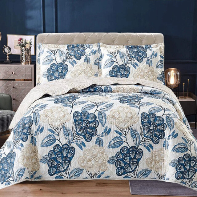 Polyester Patchwork Bedspread with Pillow Shams Included