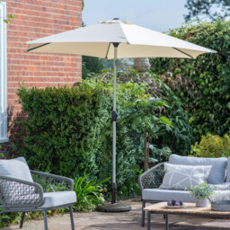 Antoniah 2.7m x 2m Rectangular Traditional Parasol