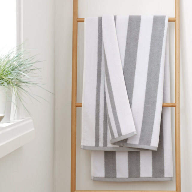 100% Cotton Plush Jacquard Bath Towel