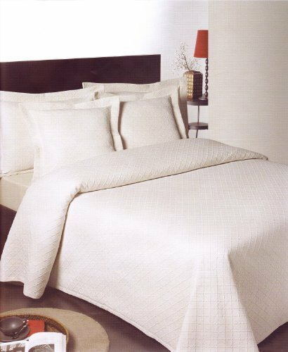 Ariana Bedspread