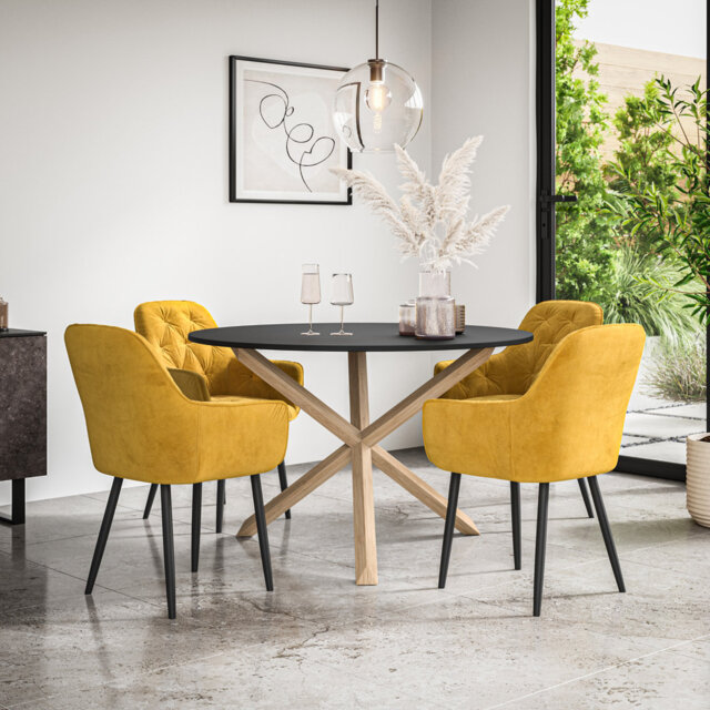 Adriunna 4 - Person Dining Set