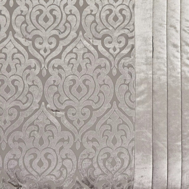 Wanston Velvet Bedspread with Pillow Shams Included