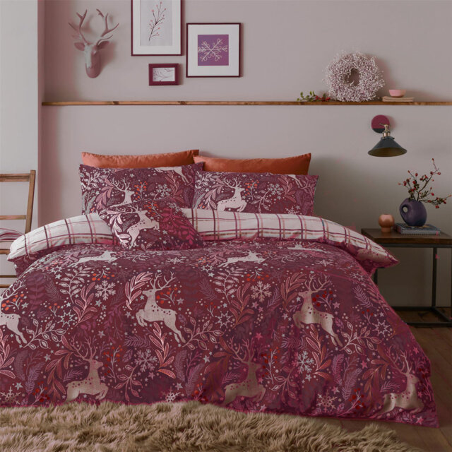 Winter Stags Duvet Cover Set Cotton & Polyester Animal Print Duvet Cover with Pillow Shams Included