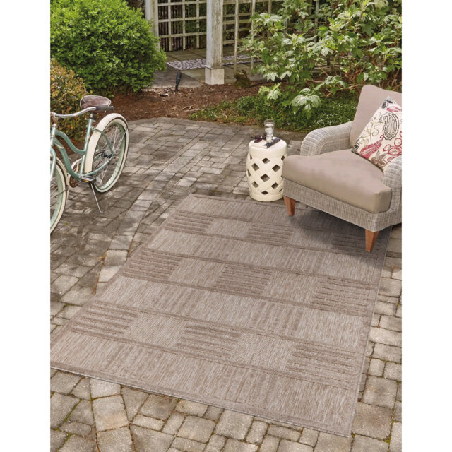 Fazilet Indoor / Outdoor Area Rug