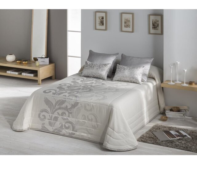 Harlee Cotton Blend, Polyester Floral Bedspread