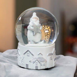 Christmas Snow Globe
