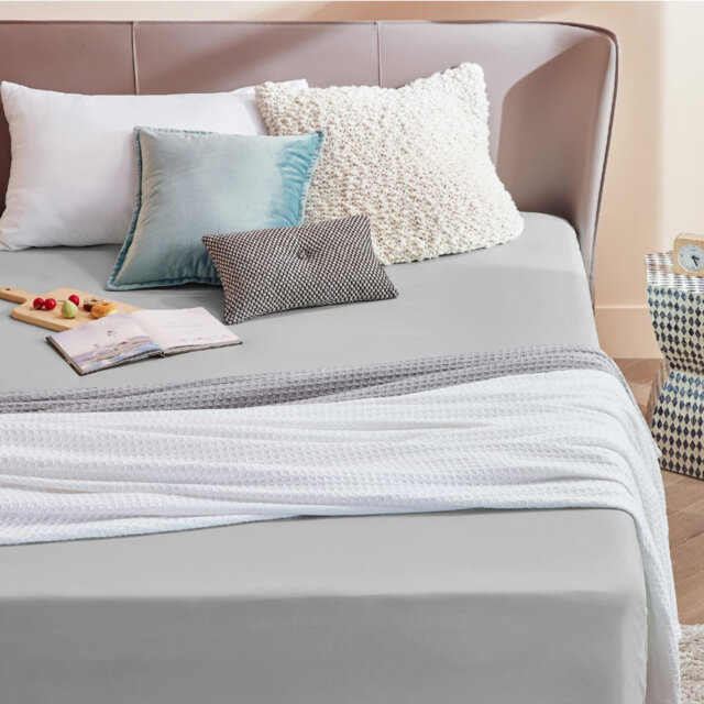 Bedsure Fitted Sheet Deep - Bed Sheets Extra Deep Pocket made of Soft Brushed Microfiber for Bed