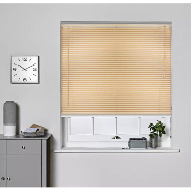 PVC Venetian Window Blind, Moisture-Resistant Wood Effect Finish with Easy Fit Design