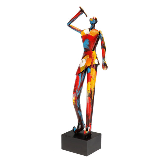 Daxia Hand Finishing Steel Figurine / Sculpture Decorative Object