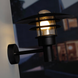 Outdoor Wall Lantern