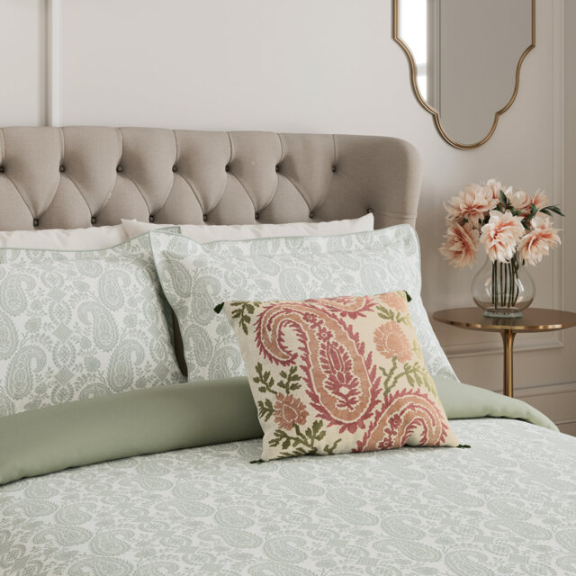 Silk Road Paisley Cotton Paisley Duvet Cover Set with Pillowcases Included