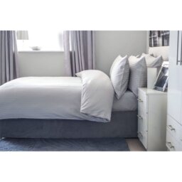 Plain Dye 540 TC Egyptian-Quality Cotton Sateen Fitted Sheet