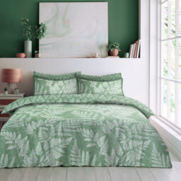 Floral Botanical Duvet Cover Set in Soft Polycotton with Matching Pillowcases, Easy Care Bedding, (Single, Double, King)