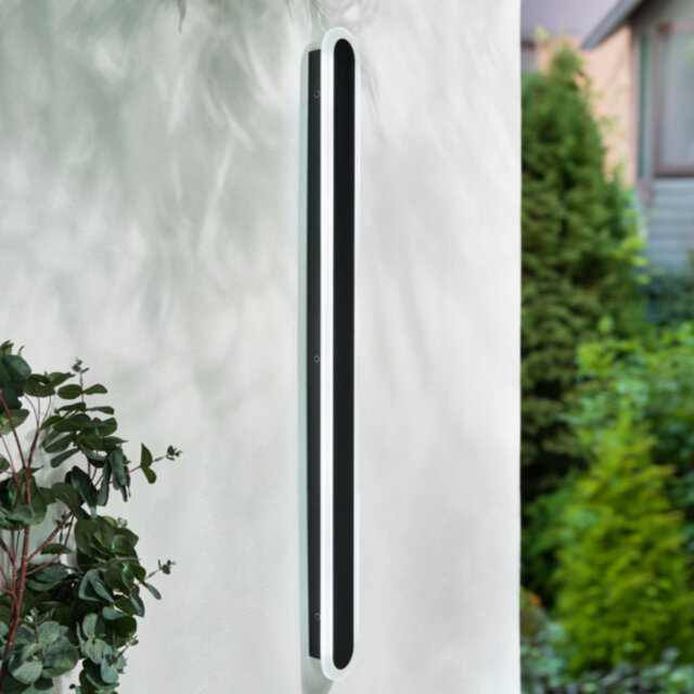 7F92533B5AC4497FB7CE8F4A9CD625C9 Daxtin Outdoor IP65 24w LED CCT 90cm Linear Wall Light in a Black Finish