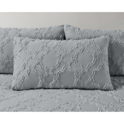 Demarien Luxury Allover Tuft Shabby Elegance Filled Cushion