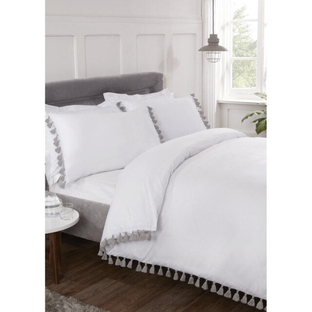 Dulcie Bedding with Pillowcases Included