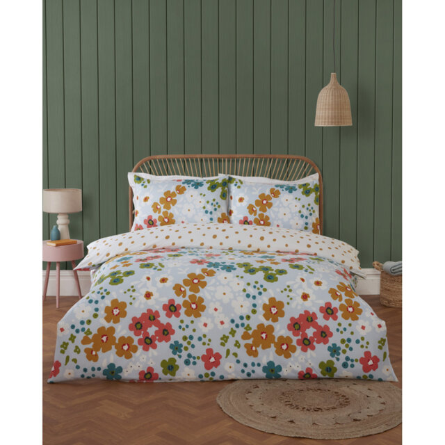BETTY Polyester Floral Duvet Cover Set with Pillowcases Included